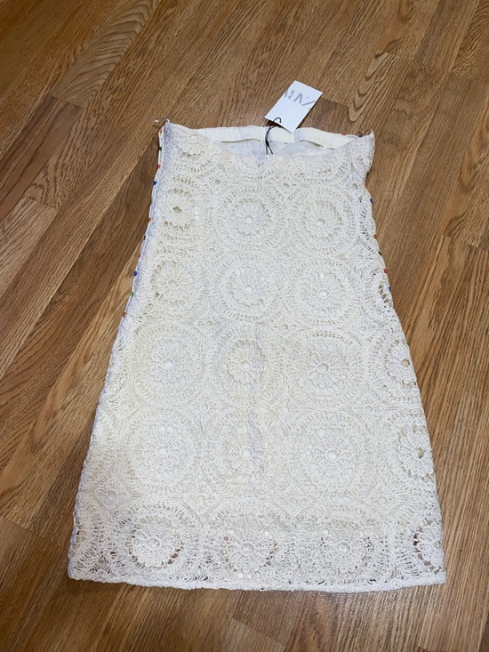 Zara Cream Crochet Mini Dress with Colorful Side Trim - Picture 2 of 9